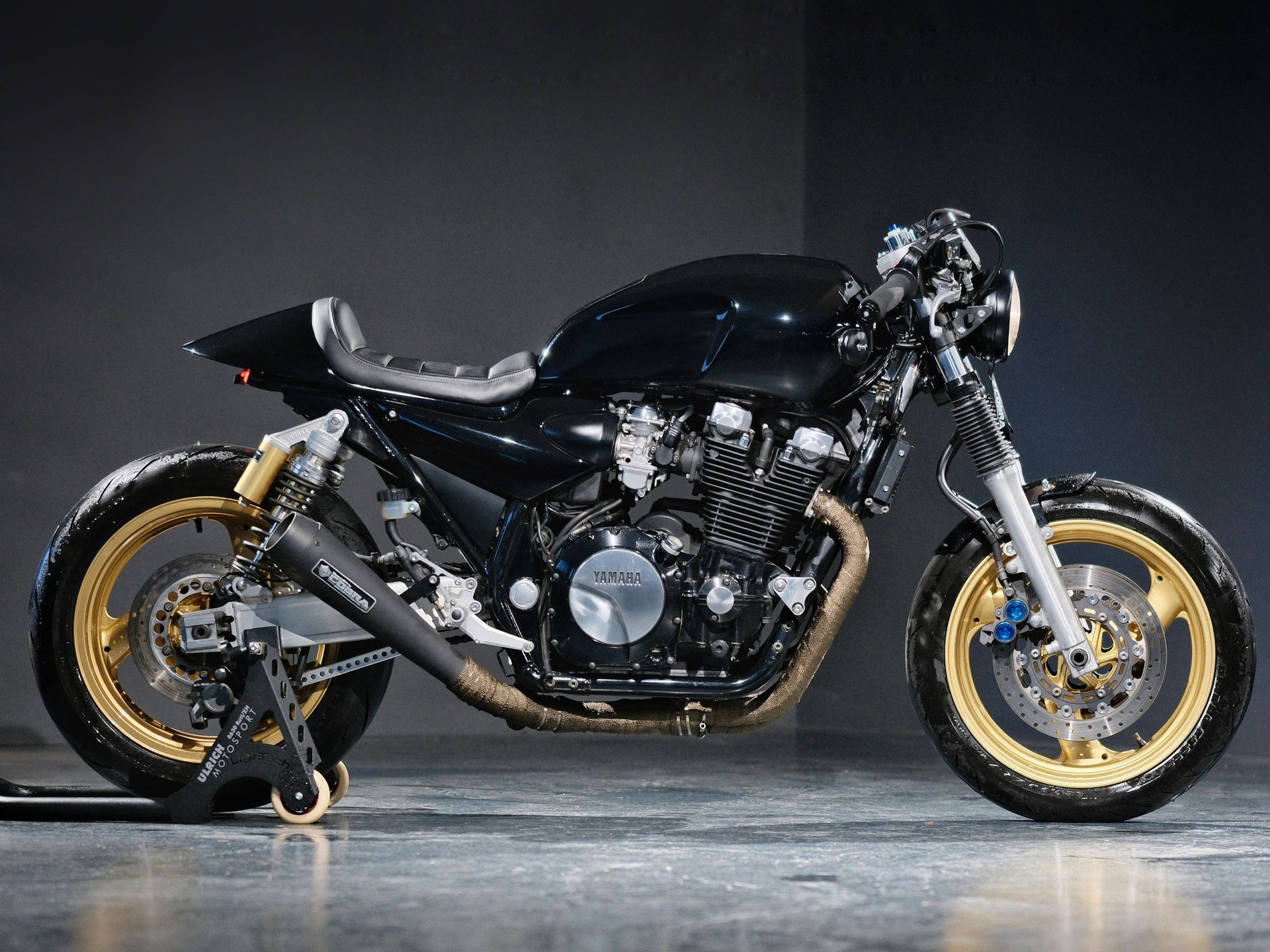YAMAHA XJR 1300 SP-image-0
