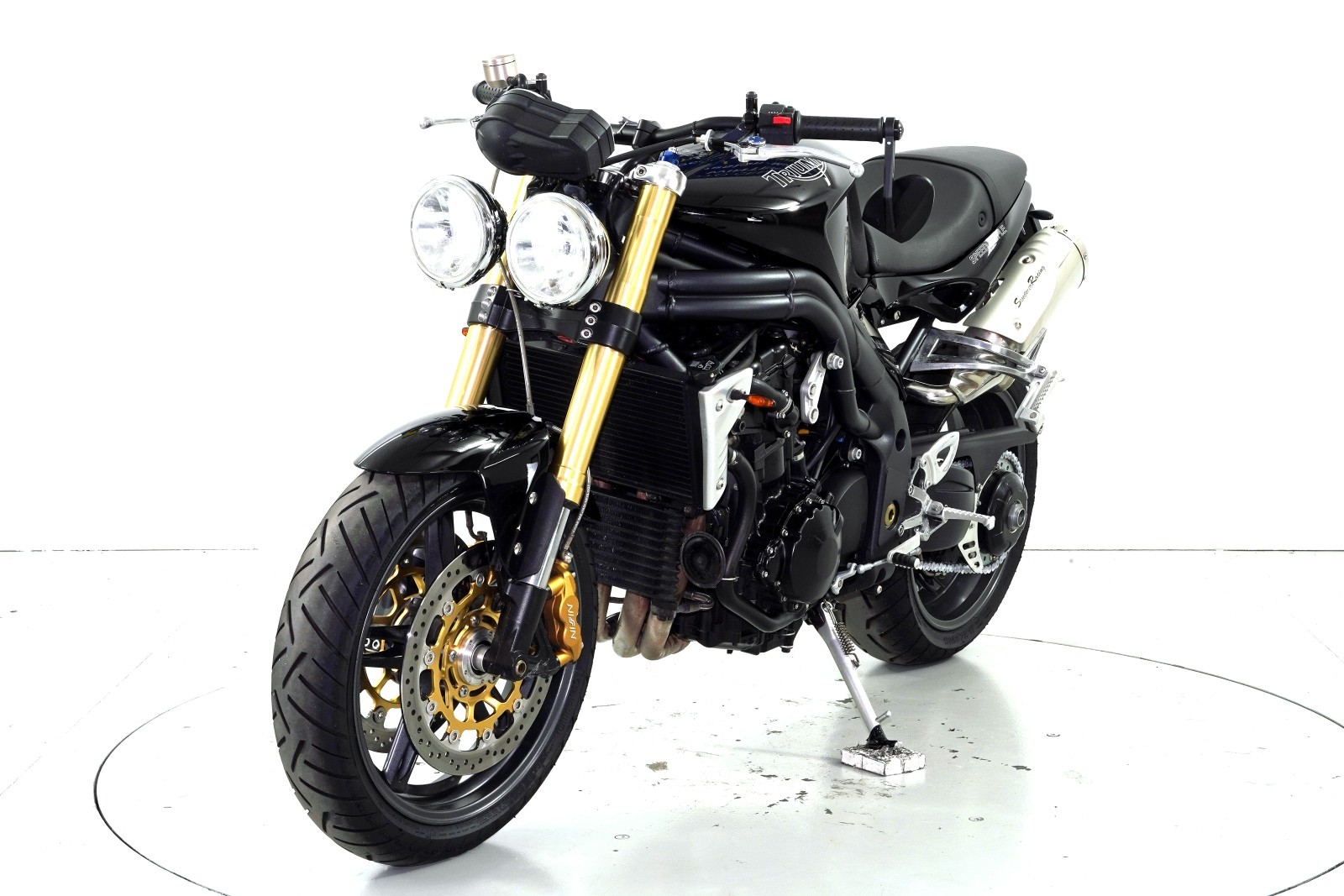 TRIUMPH Speed Triple 1050-image-2