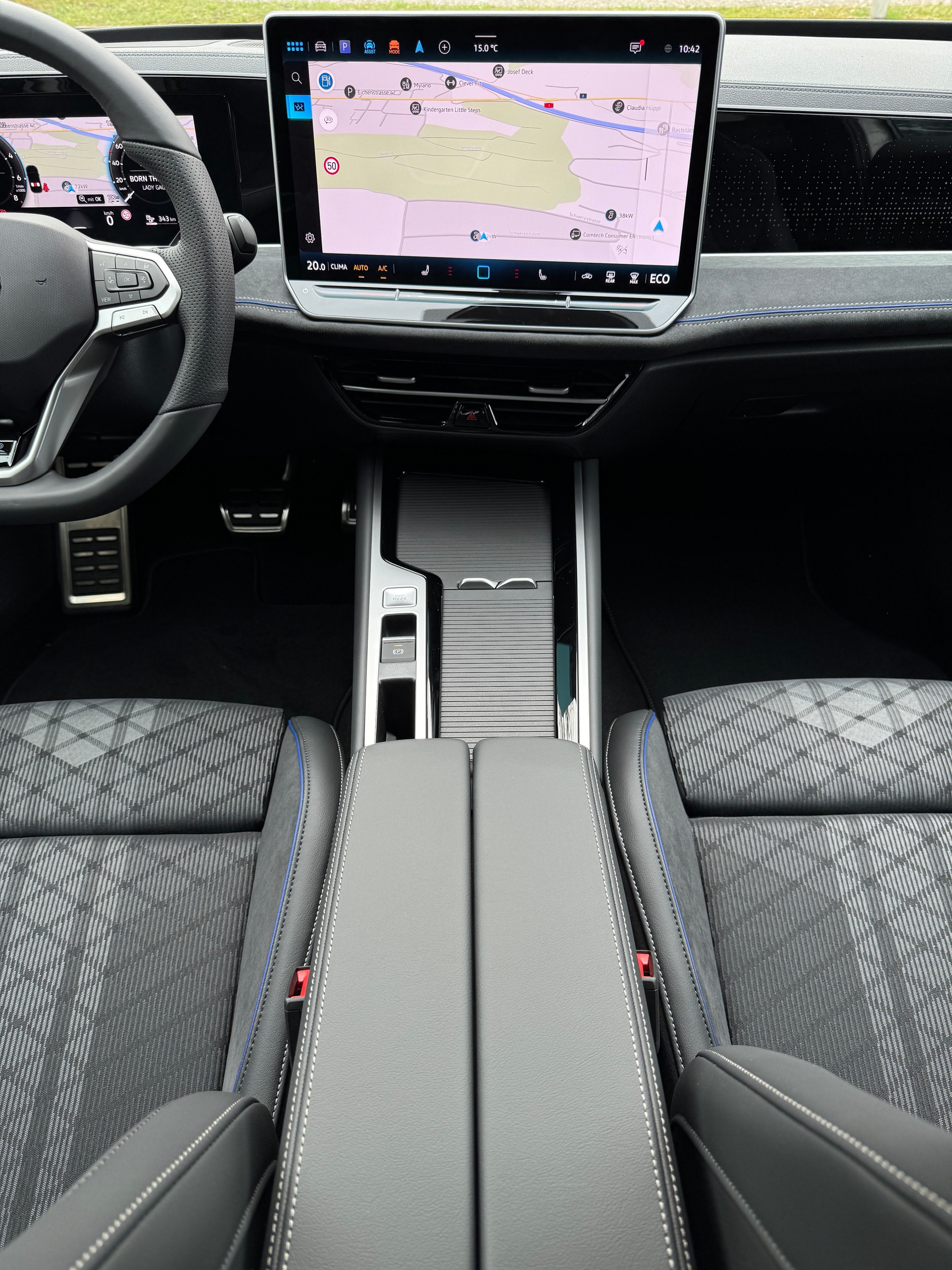 VW Passat Variant 1.5 TSI evo2 Plug-In- Hybrid R-Line DSG-image-10