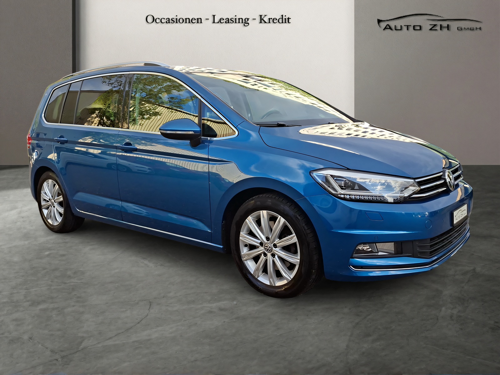 VW Touran 2.0 TDI BlueMotion Technology Highline DSG-image-2