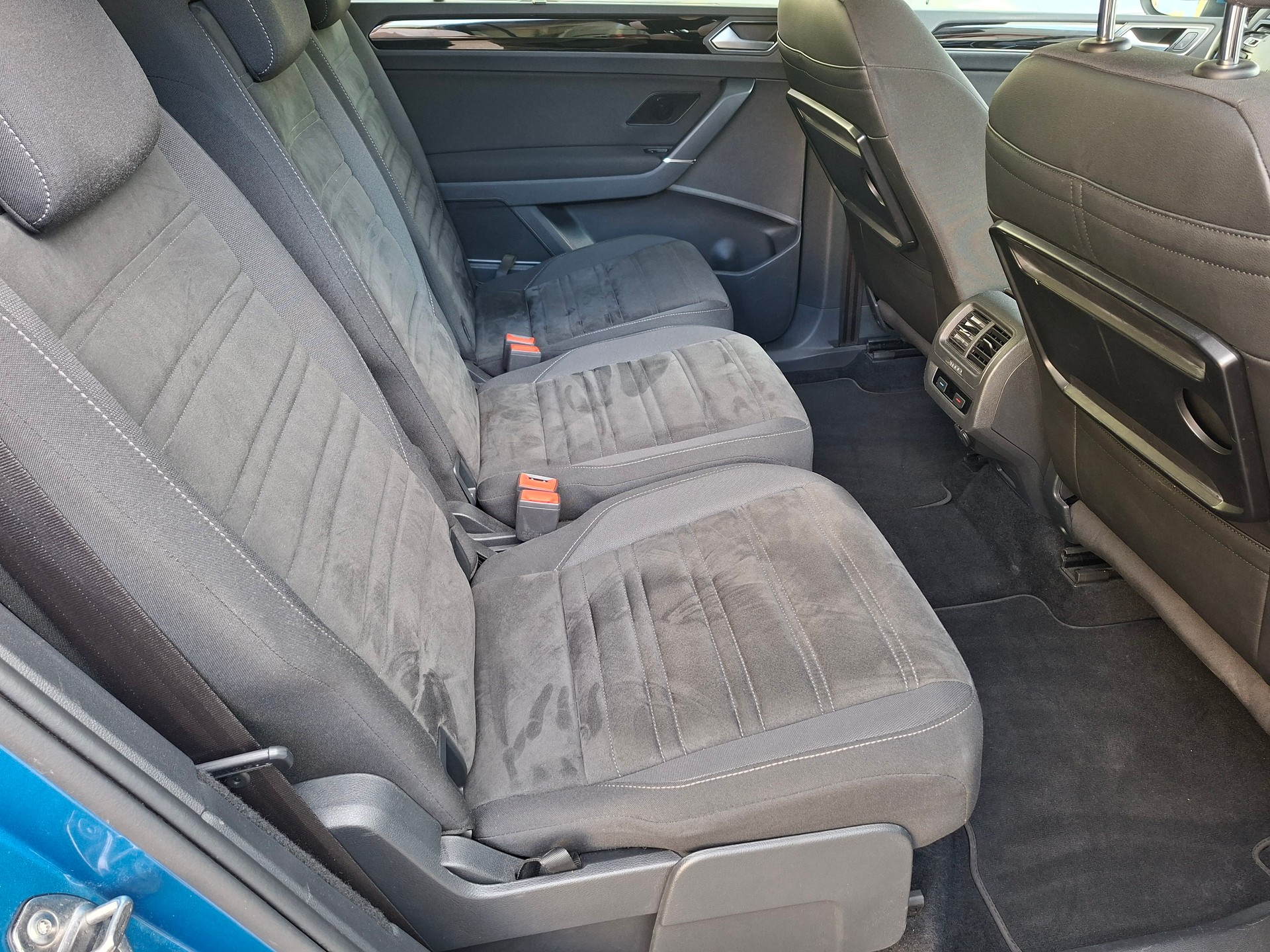 VW Touran 2.0 TDI BlueMotion Technology Highline DSG-image-10