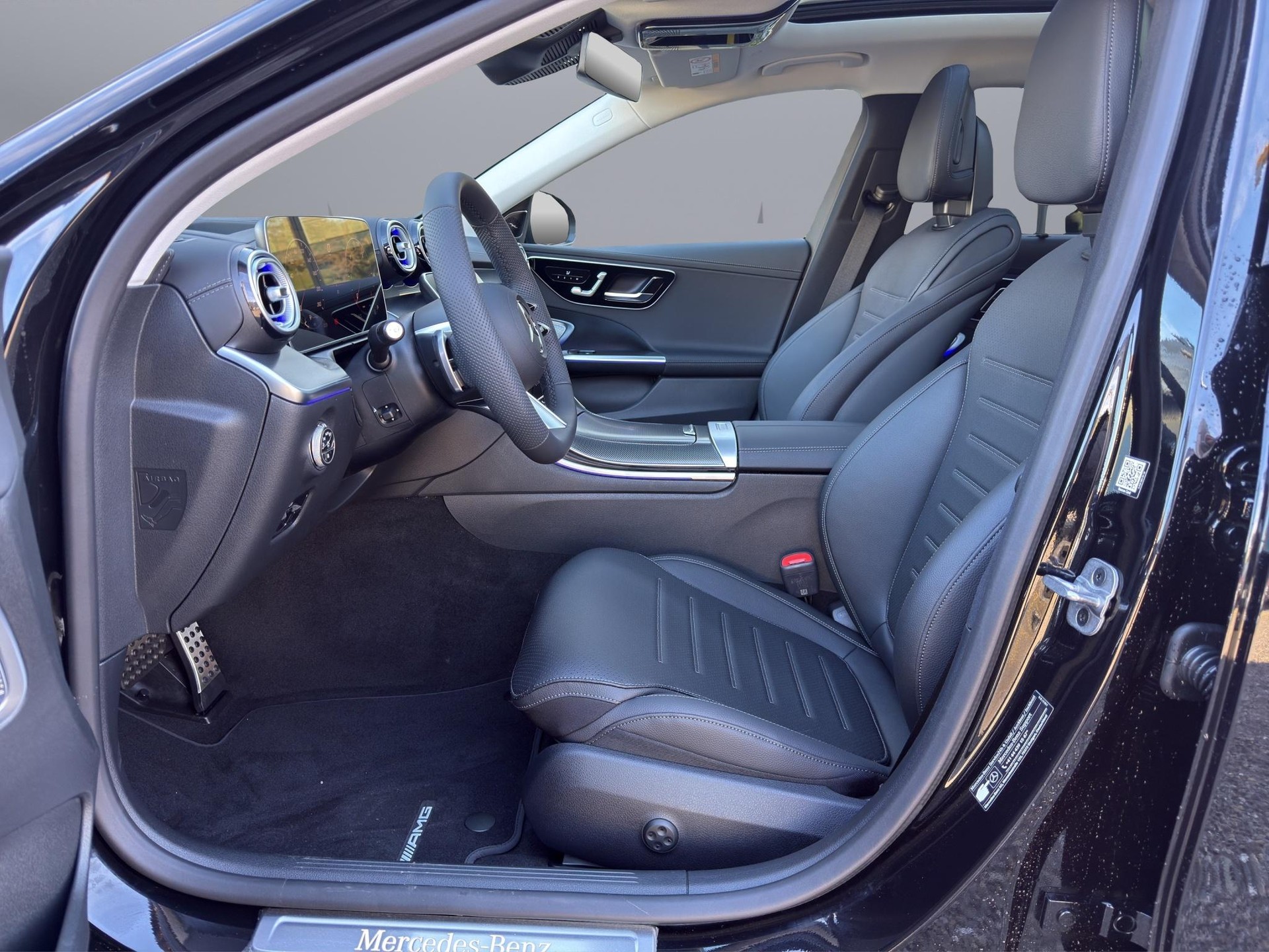 MERCEDES-BENZ C-Klasse S206 Kombi C 220 d Swiss Star AMG Line 4matic-image-9