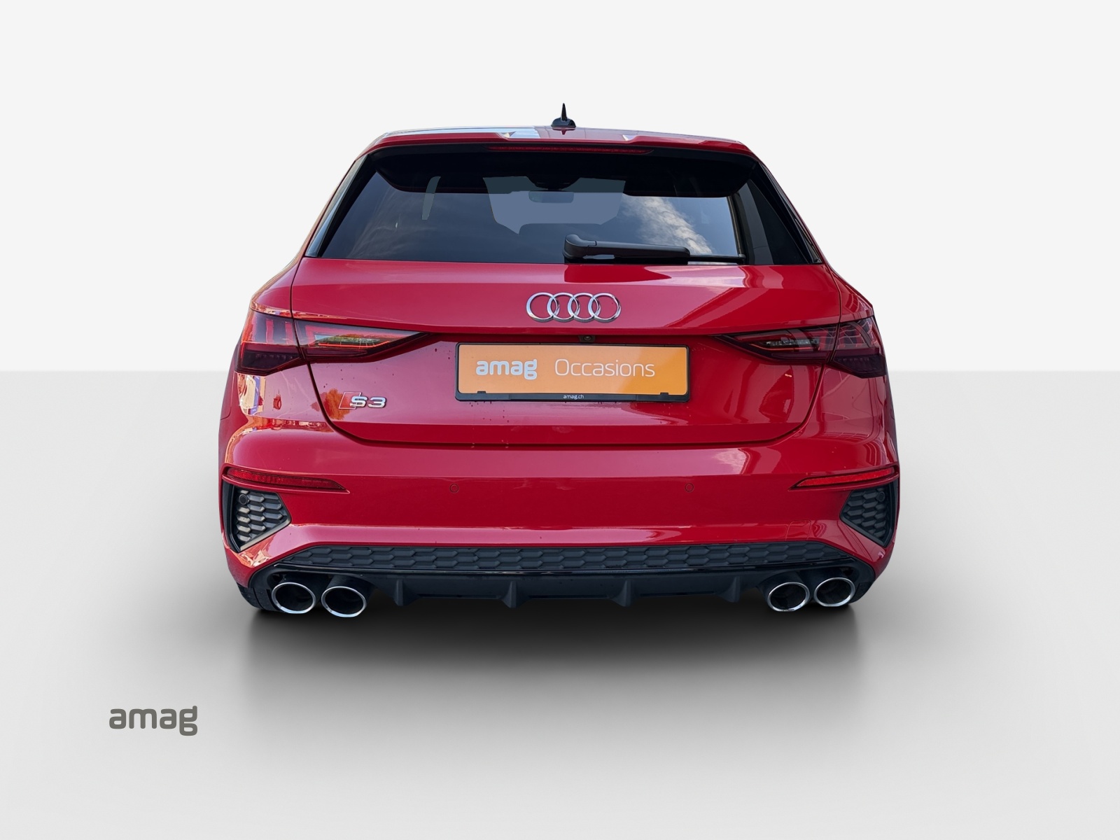 AUDI S3 Sportback 2.0 TFSI quattro S-tronic-showroom-element-3
