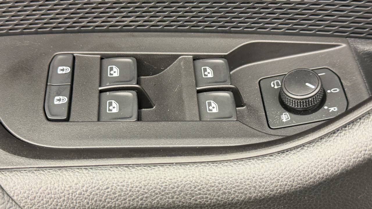 SKODA Octavia Combi 2.0 TSI DSG RS-image-8