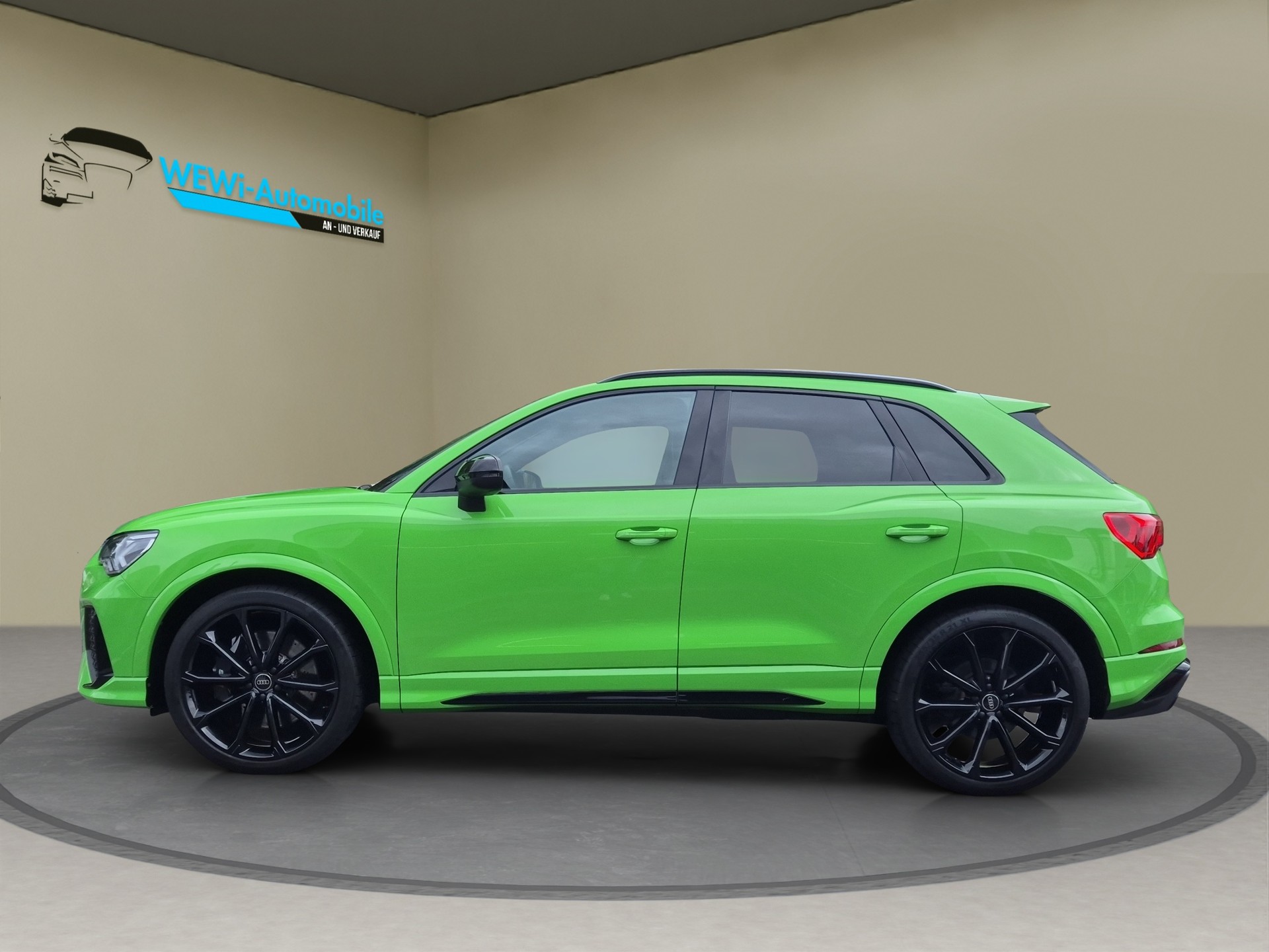 AUDI RS Q3 2.5 TFSI quattro S tronic-showroom-element-1