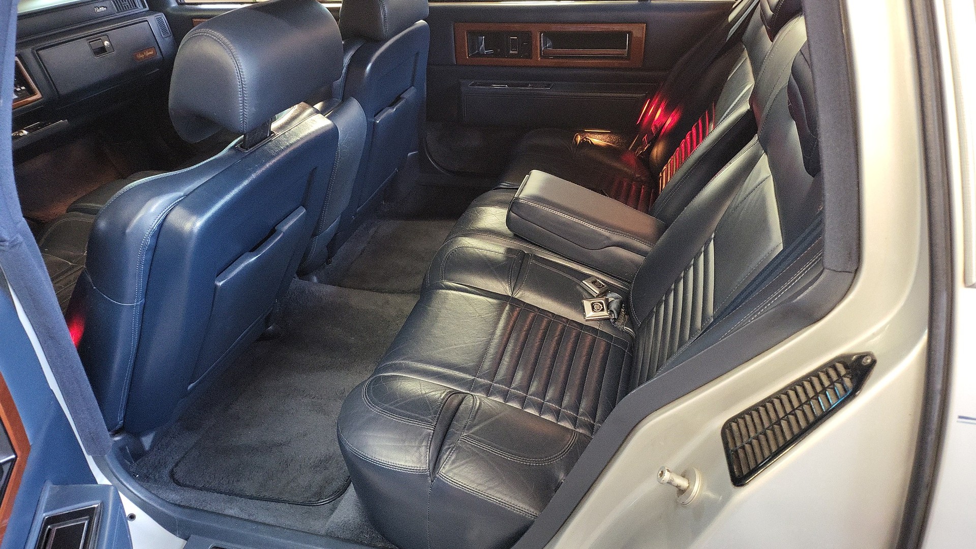 CADILLAC Deville 4.5 - Fleetwood Sixty Special-image-4