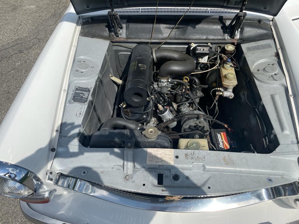 PEUGEOT 404 1.6-image-13