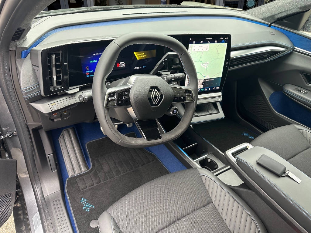 RENAULT Scénic E-Tech esprit Alpine-image-10