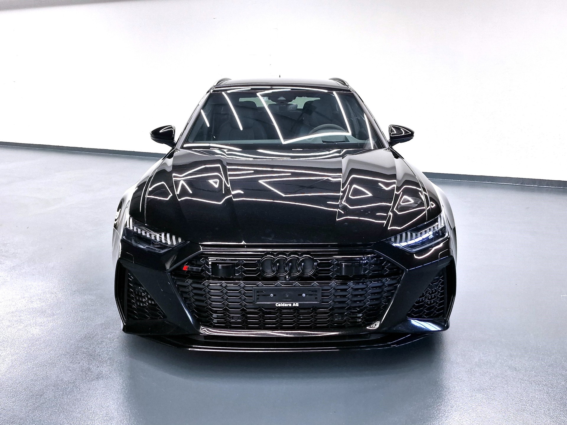 AUDI RS6 Avant 4.0 V8 TFSI quattro T-Tronic-showroom-element-3