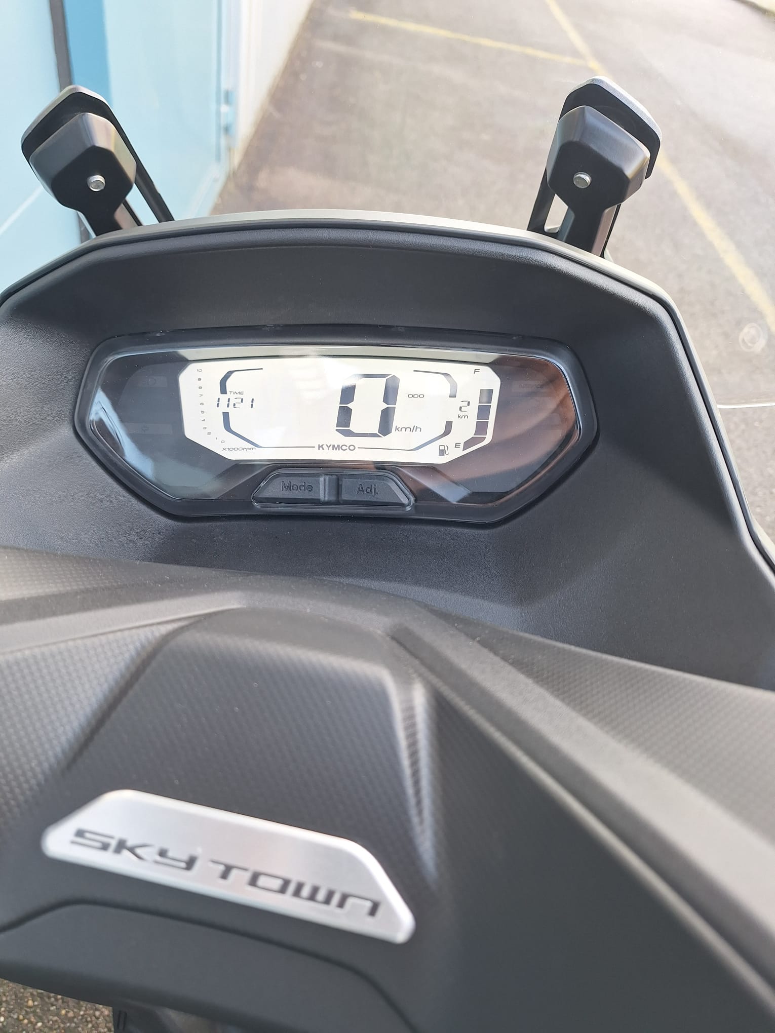 KYMCO SKY TOWN 125-image-4