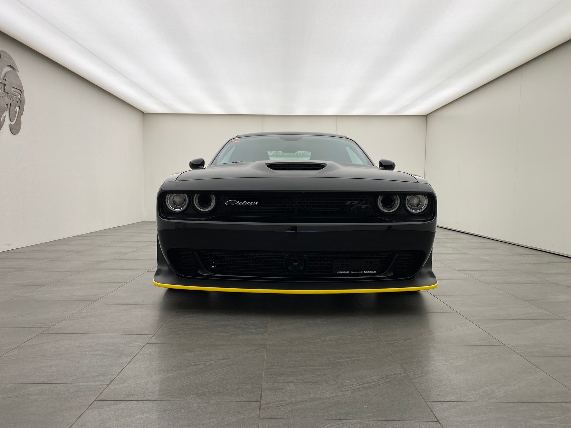 DODGE Challenger T/A 392 WB-showroom-element-1