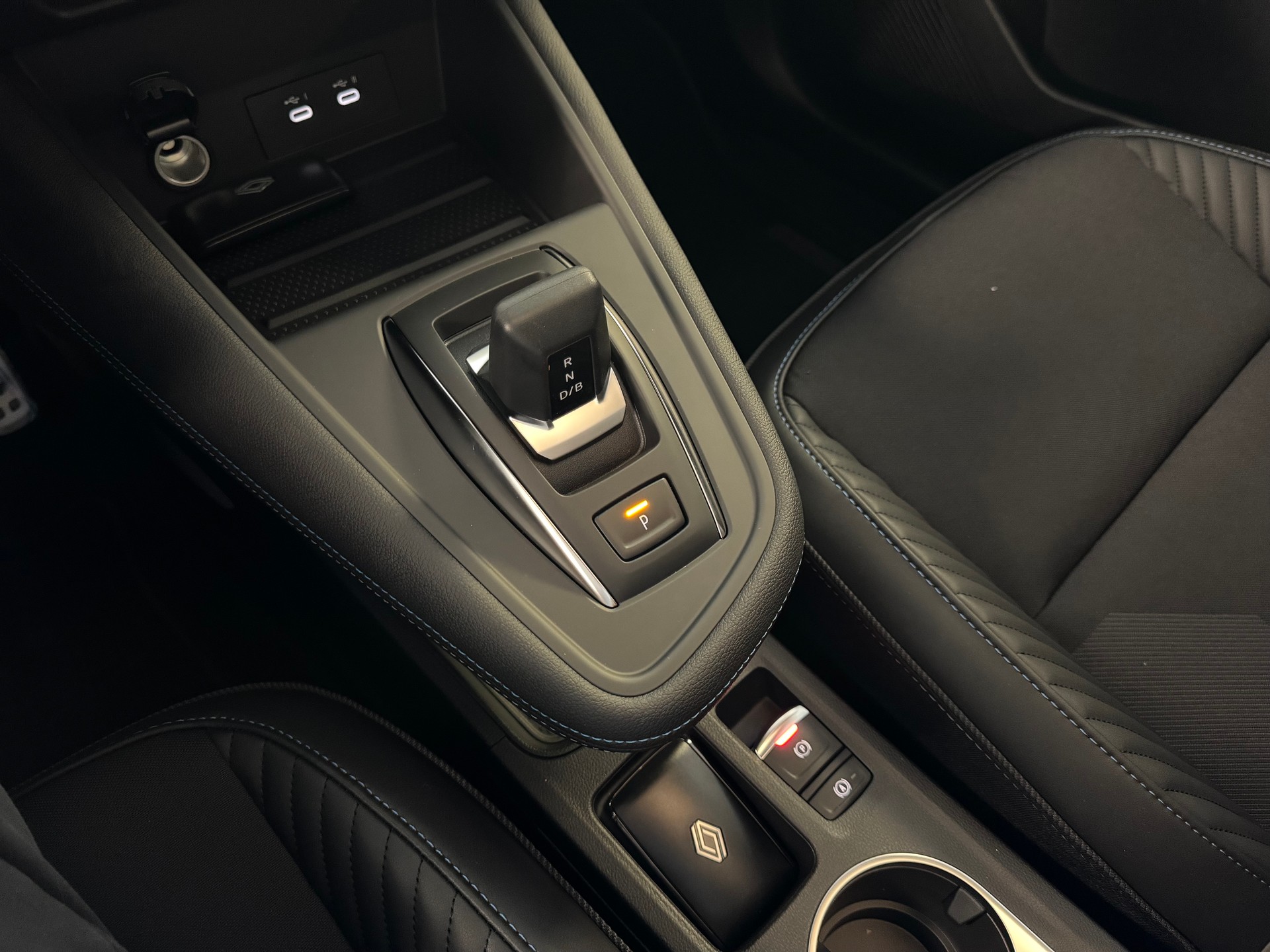 RENAULT SYMBIOZ FULL HYBRID E-TECH esprit Alpine full hybrid E-Tech 160-image-16