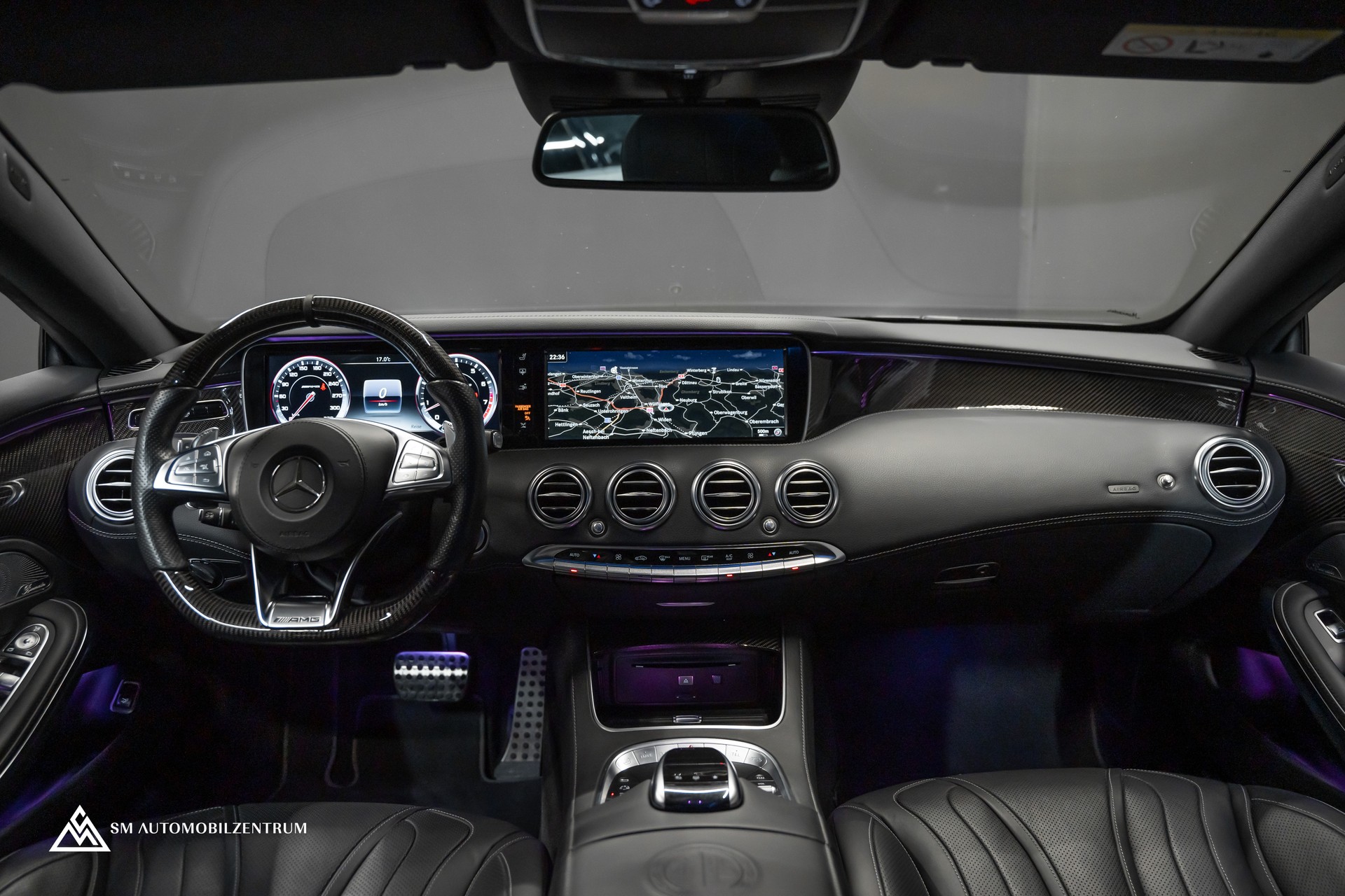 MERCEDES-BENZ S 63 V8 AMG Coupé / Sonderlackierung Designo / Panorama / Burmester-image-16