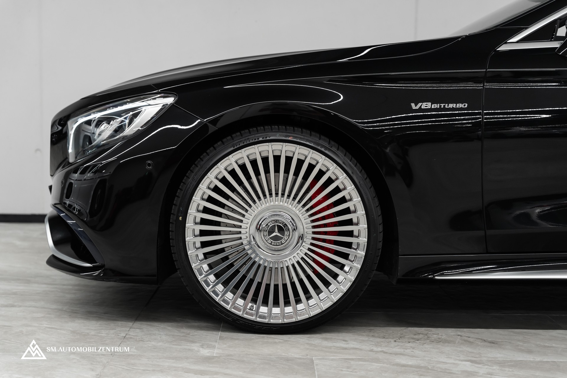 MERCEDES-BENZ S 63 V8 AMG Coupé / Sonderlackierung Designo / Panorama / Burmester-image-5
