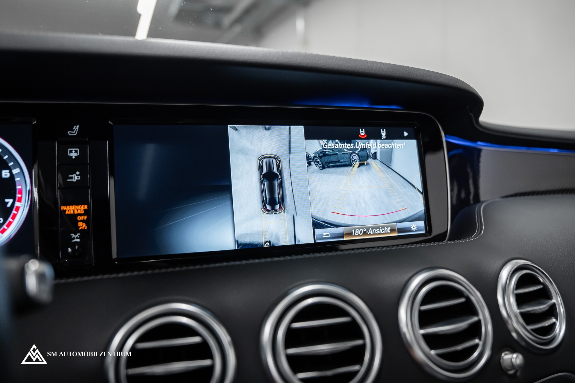 MERCEDES-BENZ S 63 V8 AMG Coupé / Sonderlackierung Designo / Panorama / Burmester-image-32