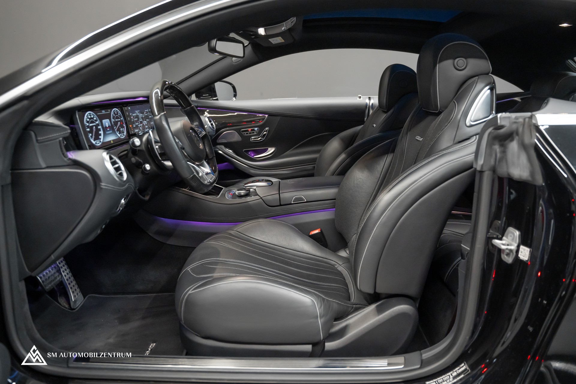 MERCEDES-BENZ S 63 V8 AMG Coupé / Sonderlackierung Designo / Panorama / Burmester-image-10