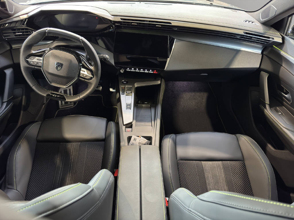 PEUGEOT 308 SW 1.2 Hybrid GT-image-9