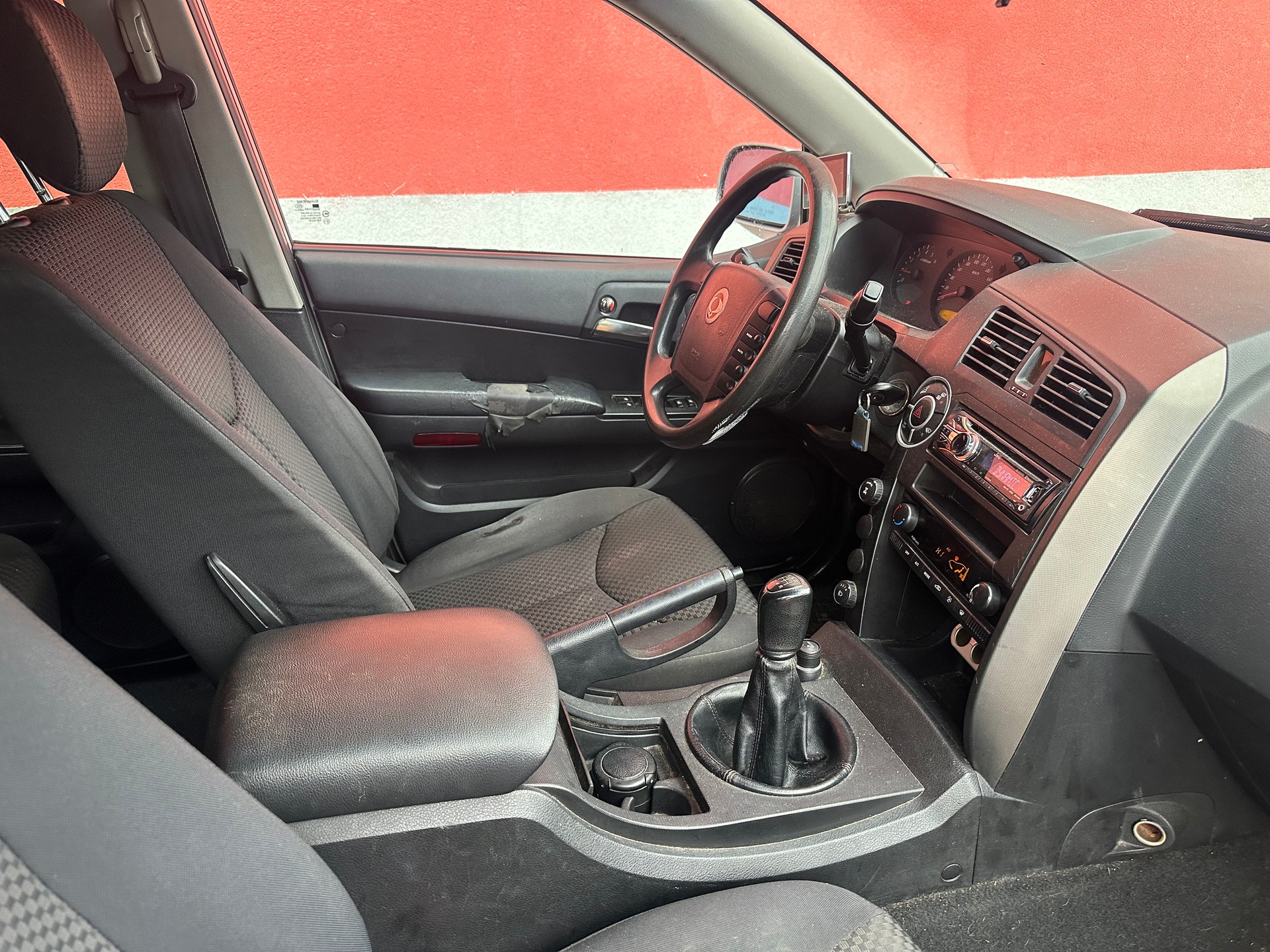 KGM-SsangYong Kyron 200 Xdi 4WD Comfort-image-4