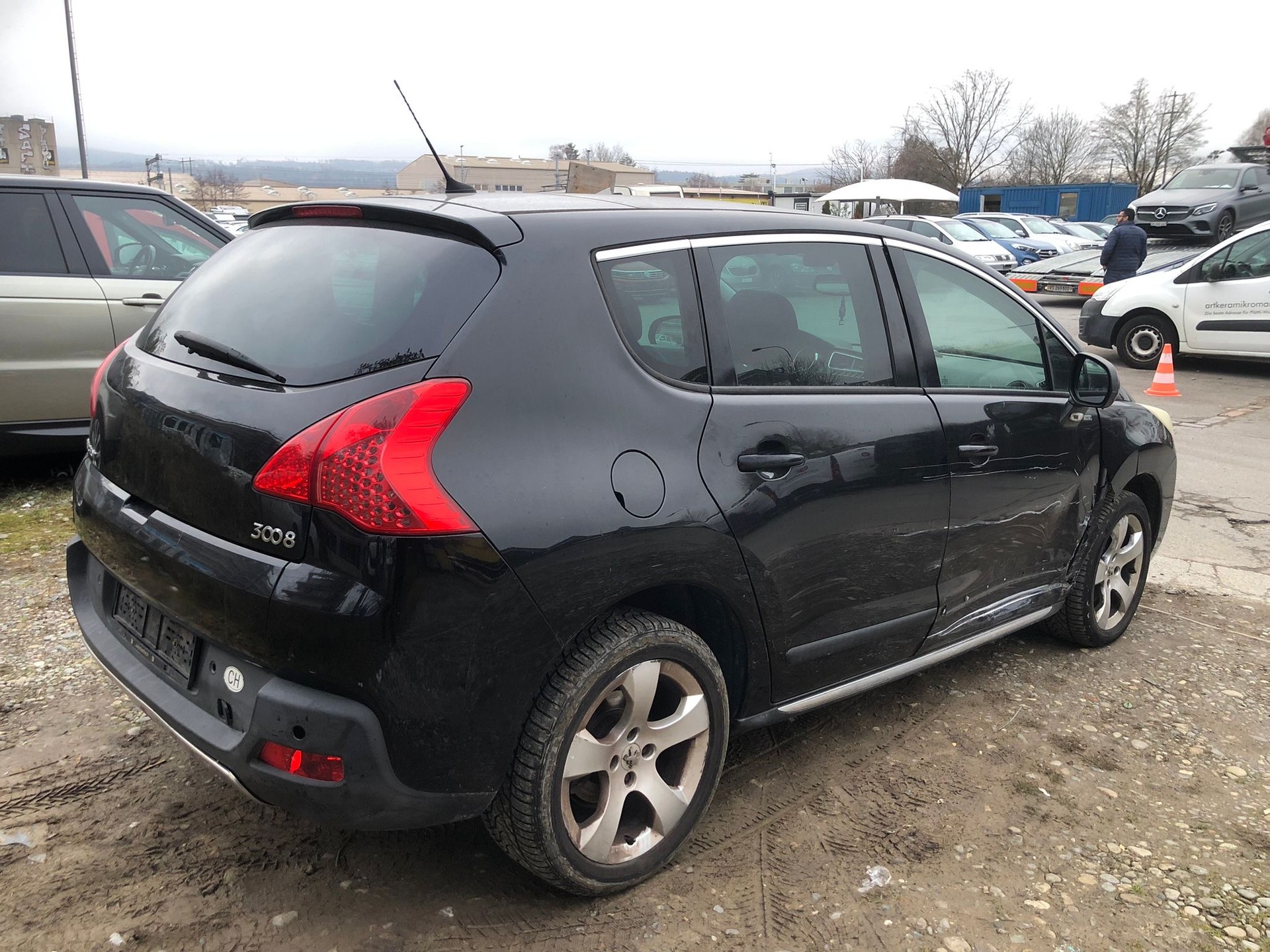 PEUGEOT 3008 1.6 16V T Allure Tiptronic-image-4
