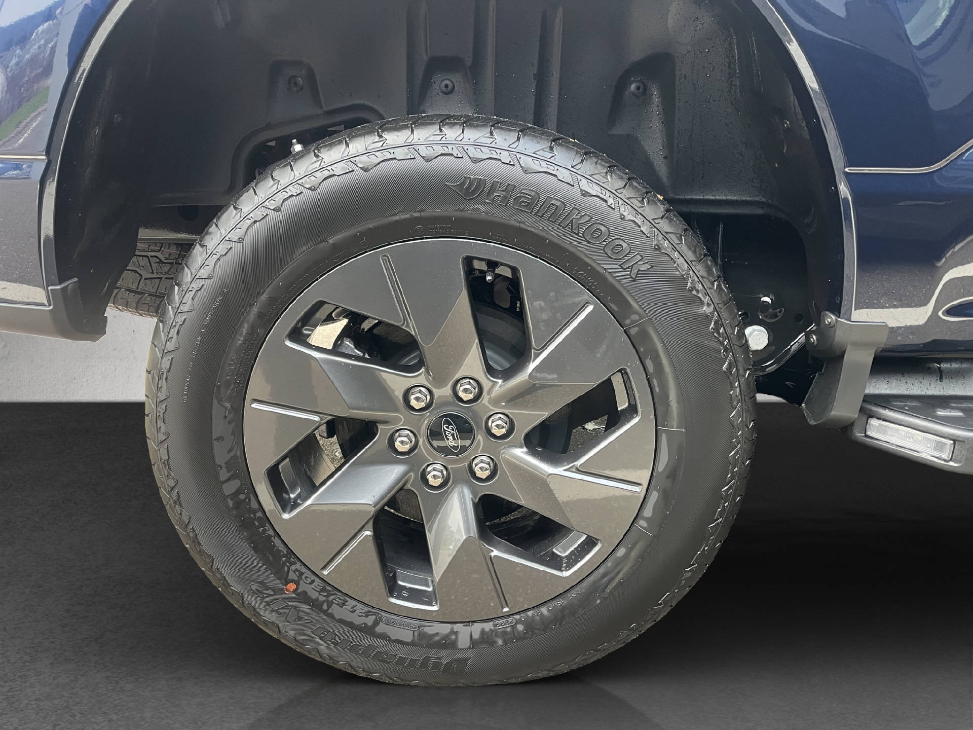 FORD F-150 Lightning DKab.Pick-up 98 kWh Lariat Launch Edition-image-24