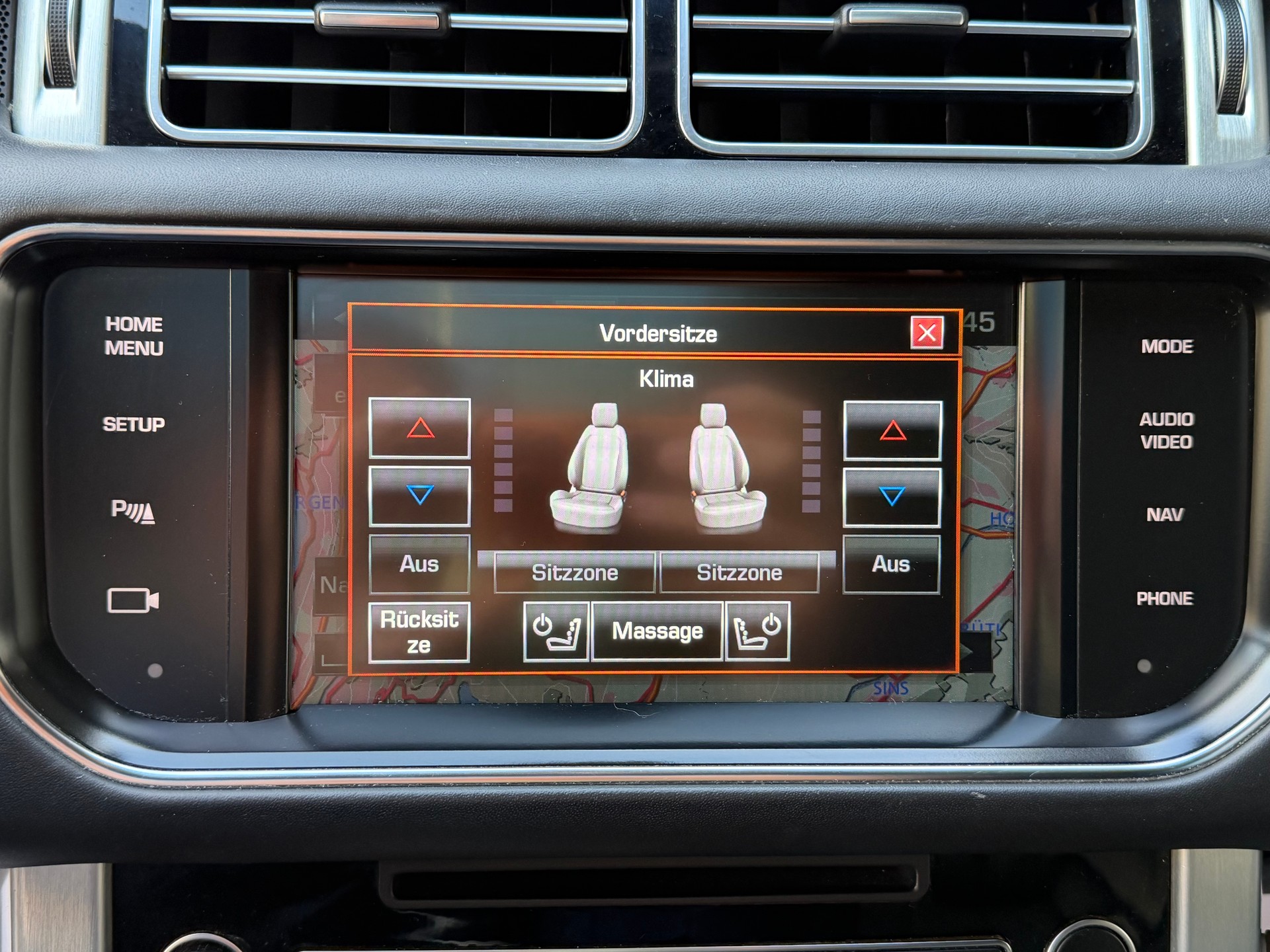 LAND ROVER Range Rover 4.4 SDV8 Vogue Automatic-image-13