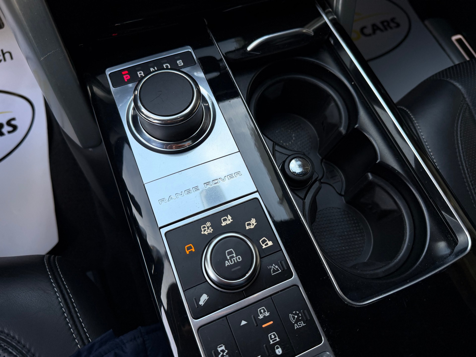 LAND ROVER Range Rover 4.4 SDV8 Vogue Automatic-image-9