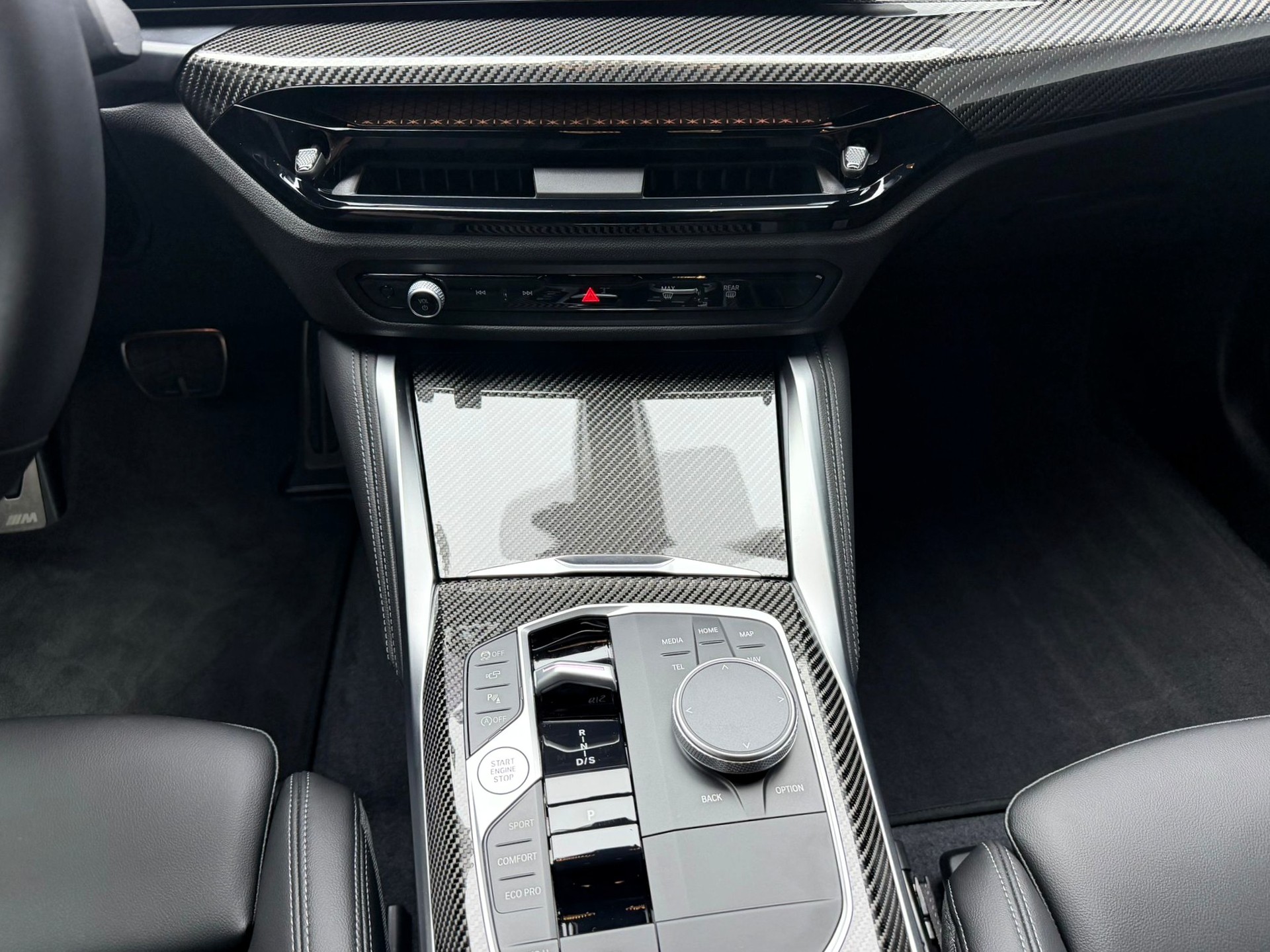 BMW M240i xDrive M Sport Pro Steptronic-image-22