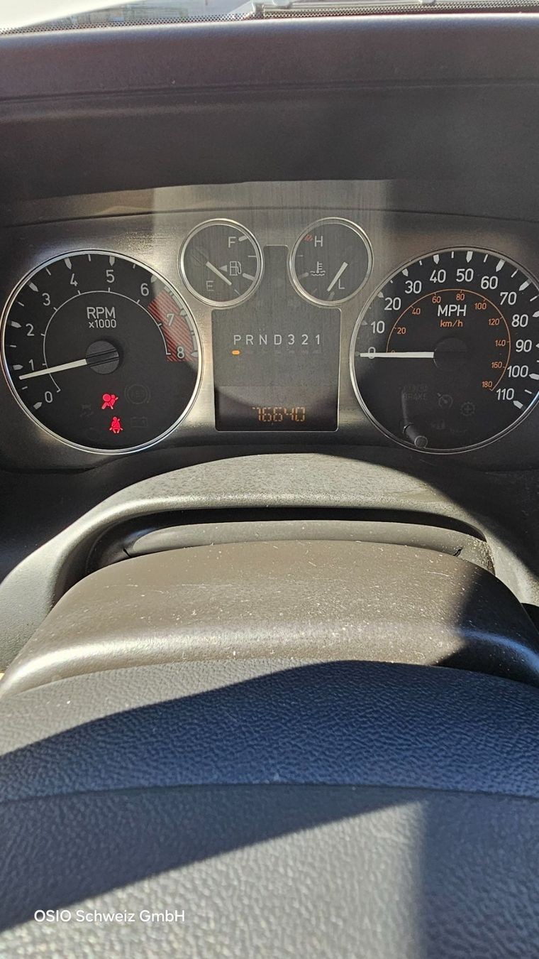 HUMMER H3 3.7 Standard Automatic-image-6