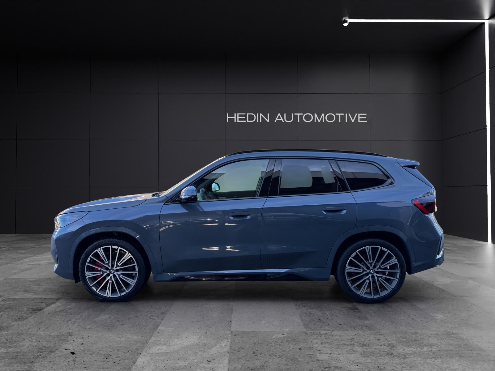 BMW X1 23d xDrive-showroom-element-1