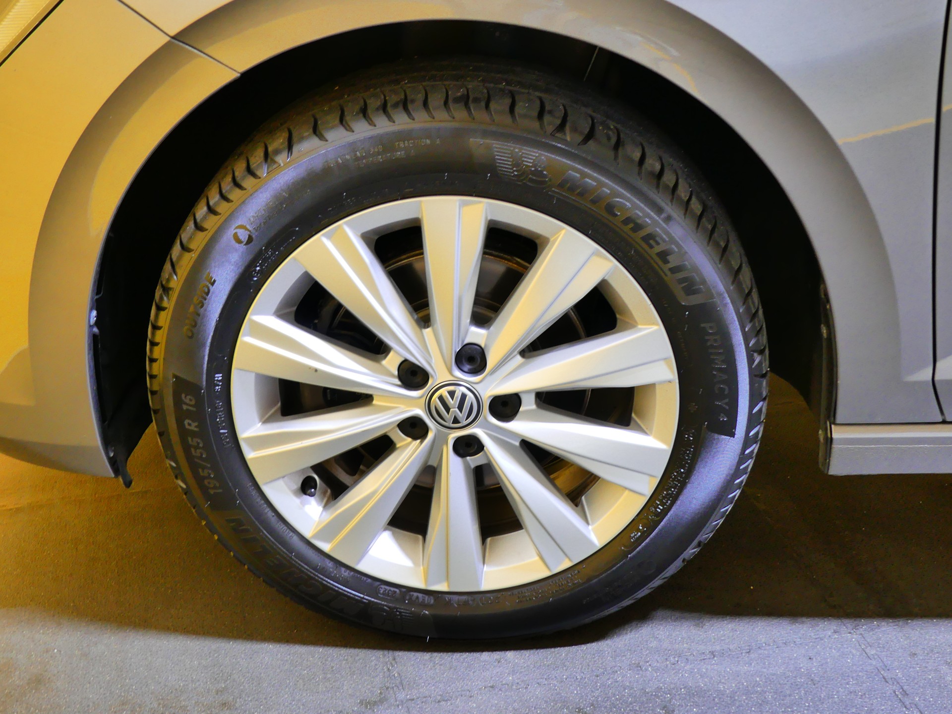 VW Polo 1.0 TSI BMT Highline DSG-image-10