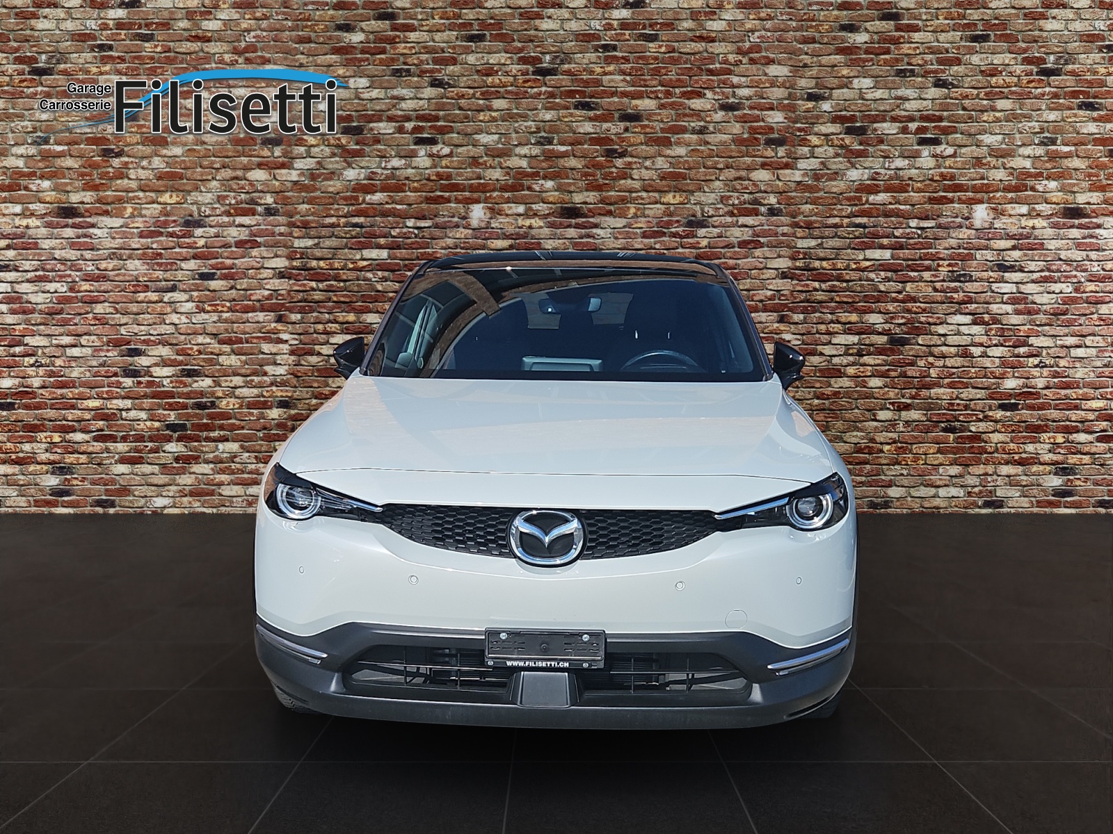 MAZDA MX-30 e-Skyactiv Revolution-showroom-element-1