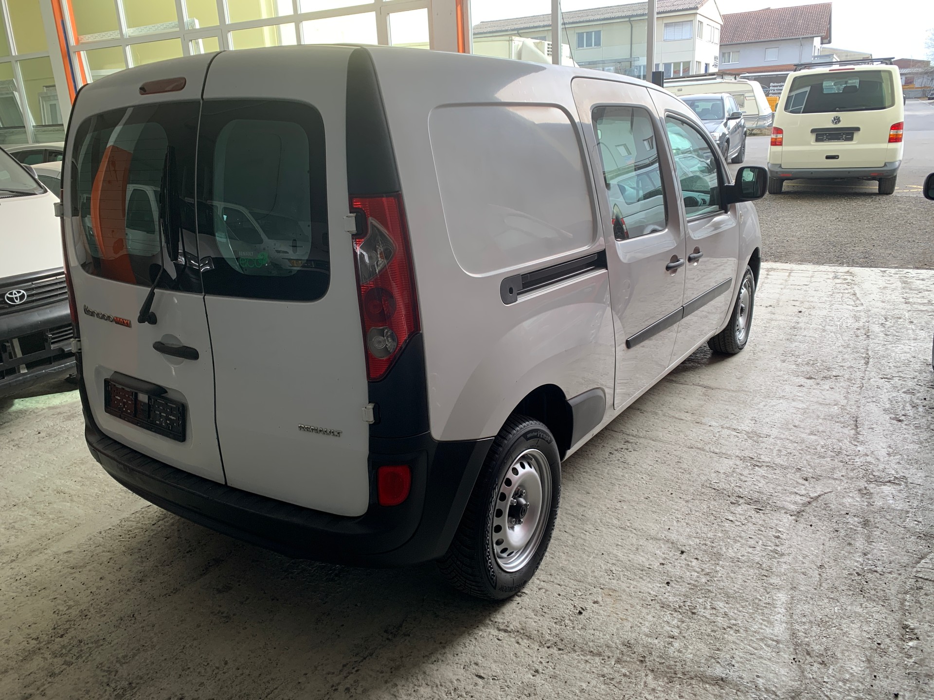 RENAULT Kangoo Maxi dCi 85 2 Plätze / 2 places-showroom-element-3
