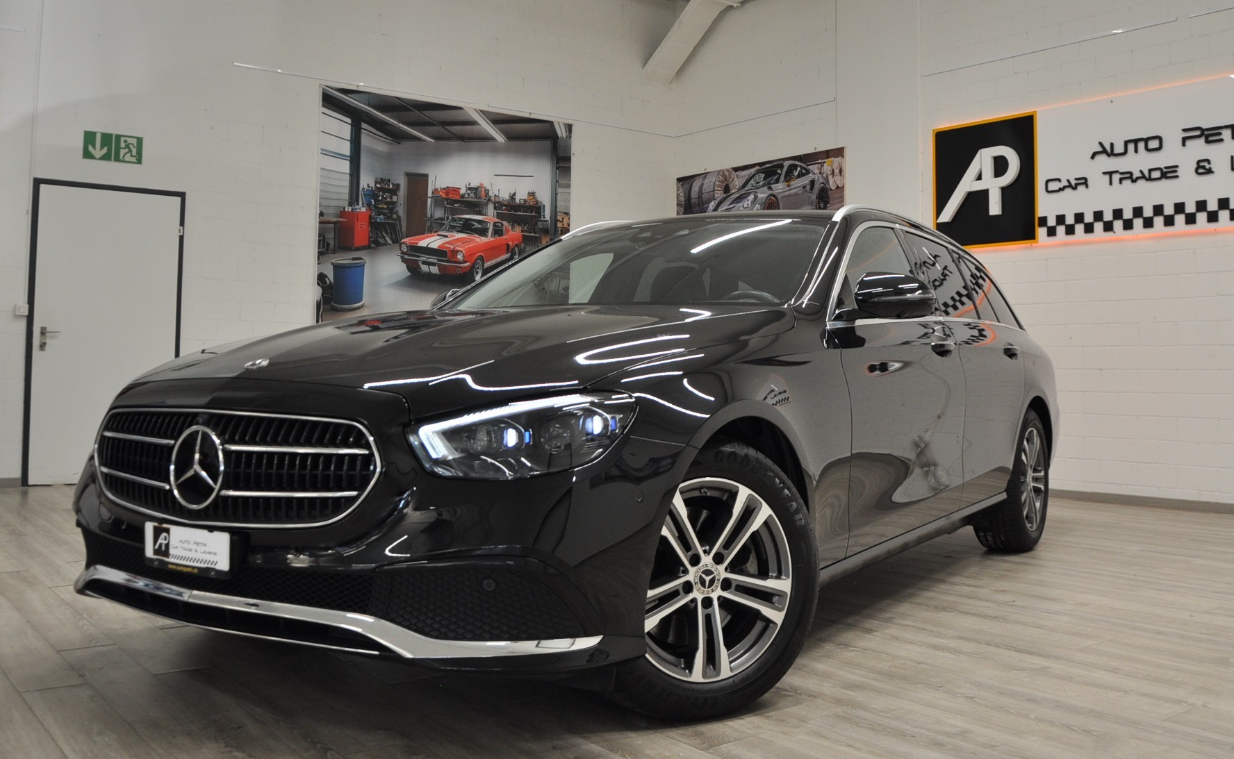 MERCEDES-BENZ E 220 d T 4Matic Avantgarde 9G-Tronic-showroom-element-1
