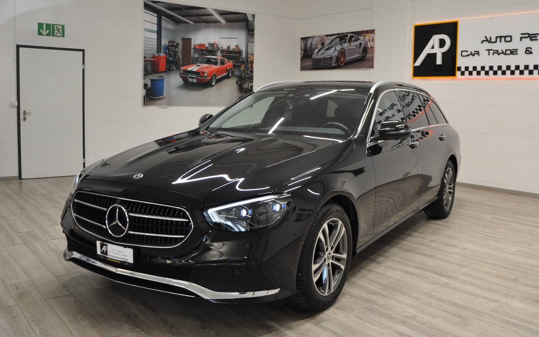 MERCEDES-BENZ E 220 d T 4Matic Avantgarde 9G-Tronic-image-8