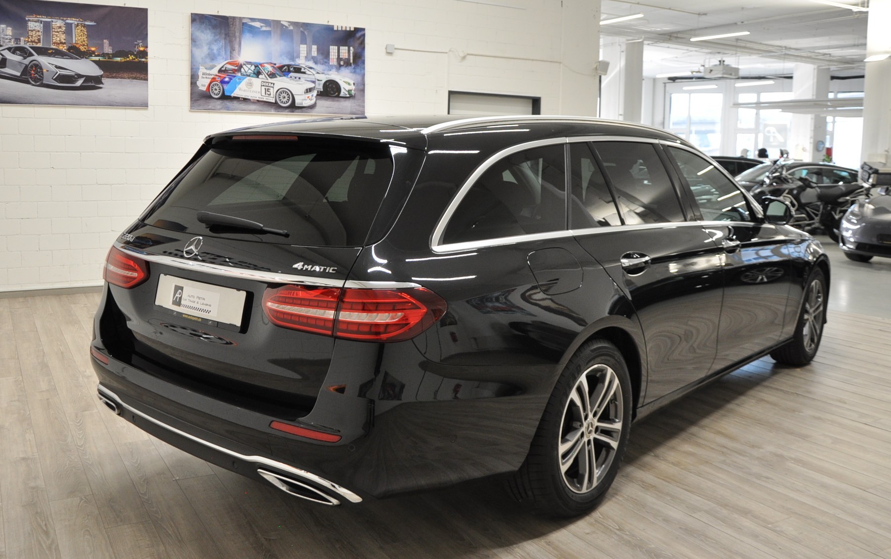 MERCEDES-BENZ E 220 d T 4Matic Avantgarde 9G-Tronic-showroom-element-3