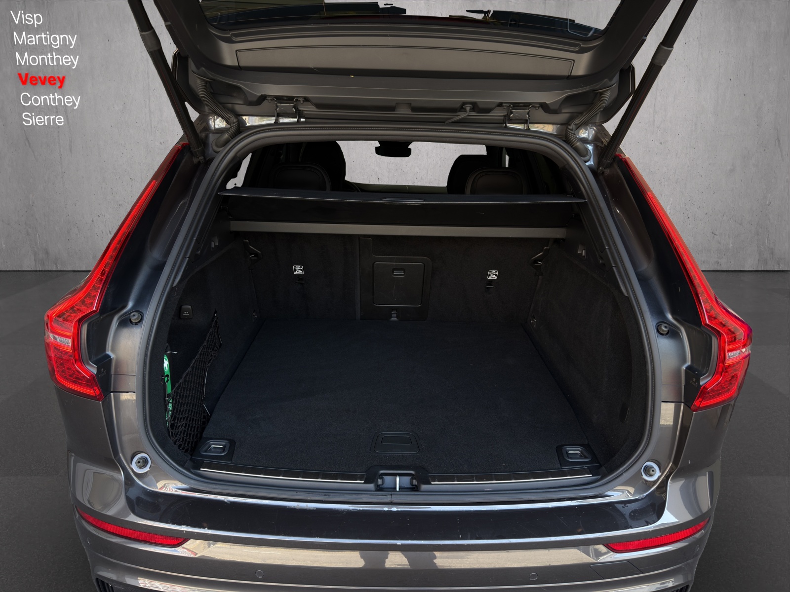 VOLVO XC60 T8 eAWD PluginHybrid Xcentric Geartronic-image-13