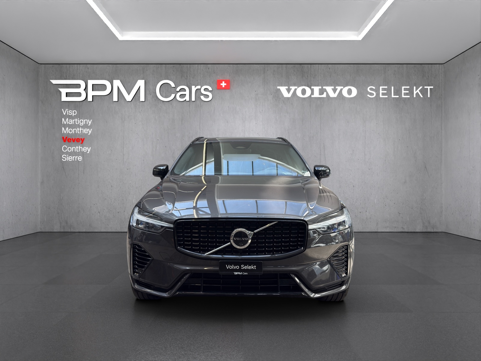 VOLVO XC60 T8 eAWD PluginHybrid Xcentric Geartronic-showroom-element-1