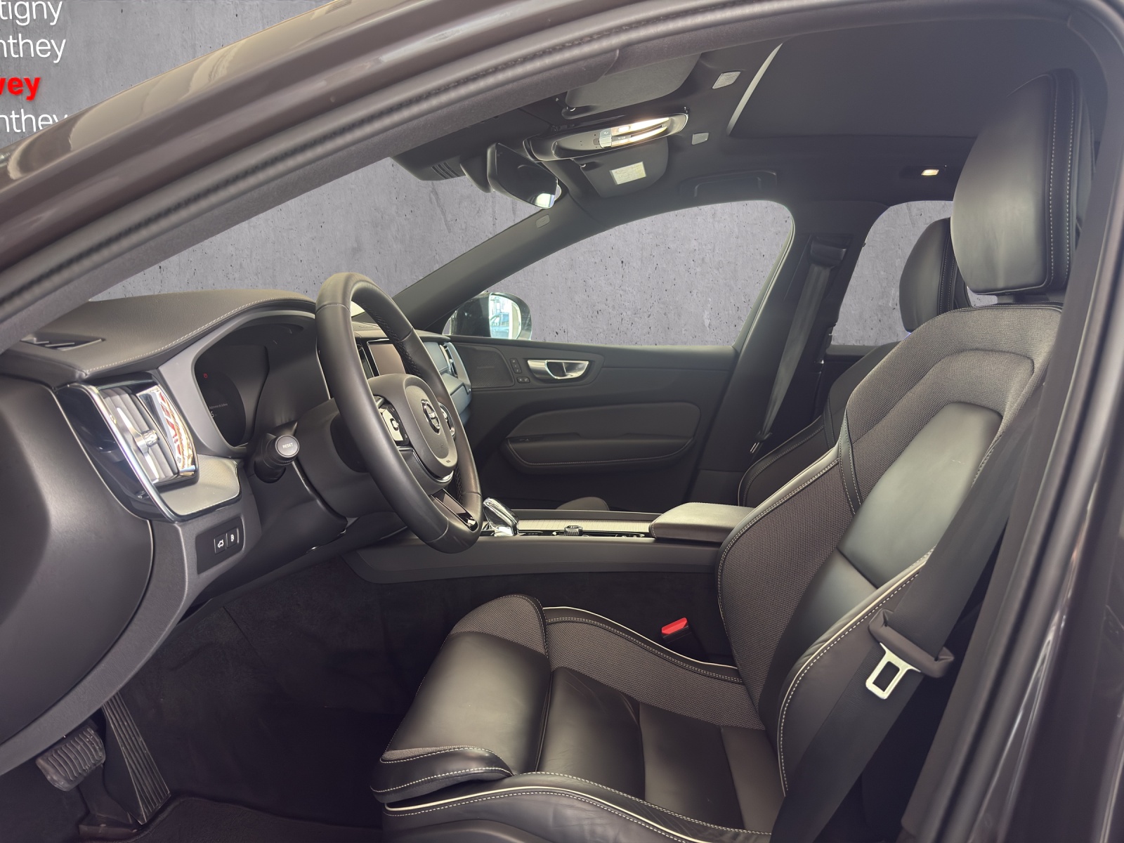 VOLVO XC60 T8 eAWD PluginHybrid Xcentric Geartronic-image-7