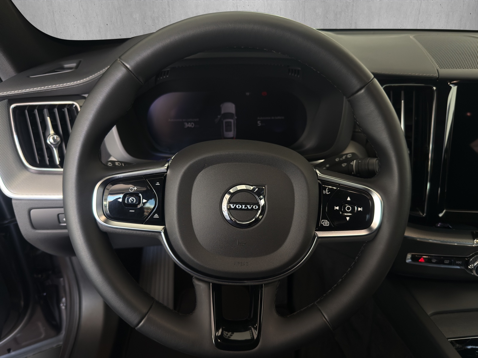 VOLVO XC60 T8 eAWD PluginHybrid Xcentric Geartronic-image-9