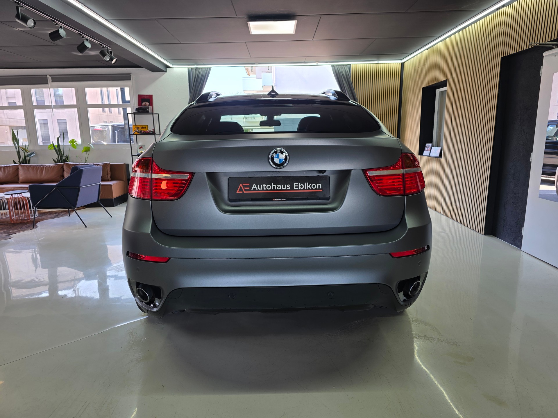 BMW X6 xDrive 35d Steptronic M-Sport Grau Satin Matt-image-5