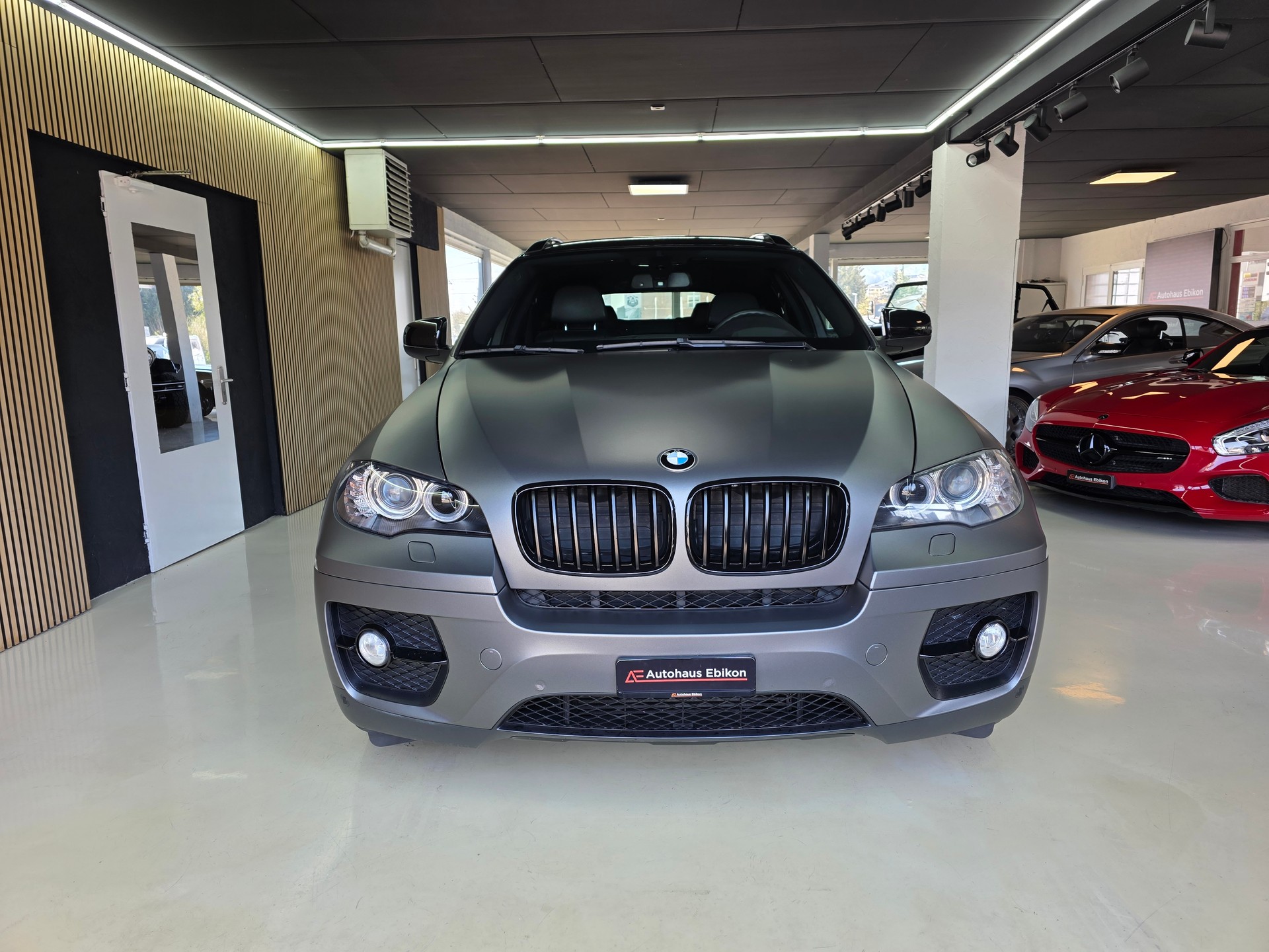BMW X6 xDrive 35d Steptronic M-Sport Grau Satin Matt-showroom-element-1