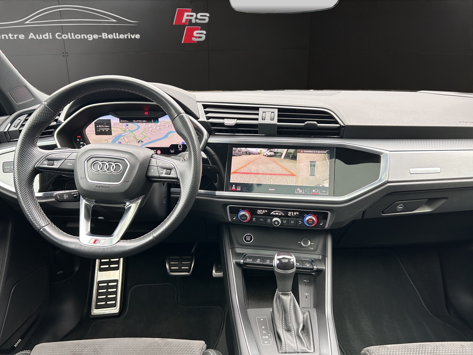 AUDI Q3 Sportback 45 TFSI S line quattro S-tronic-image-12