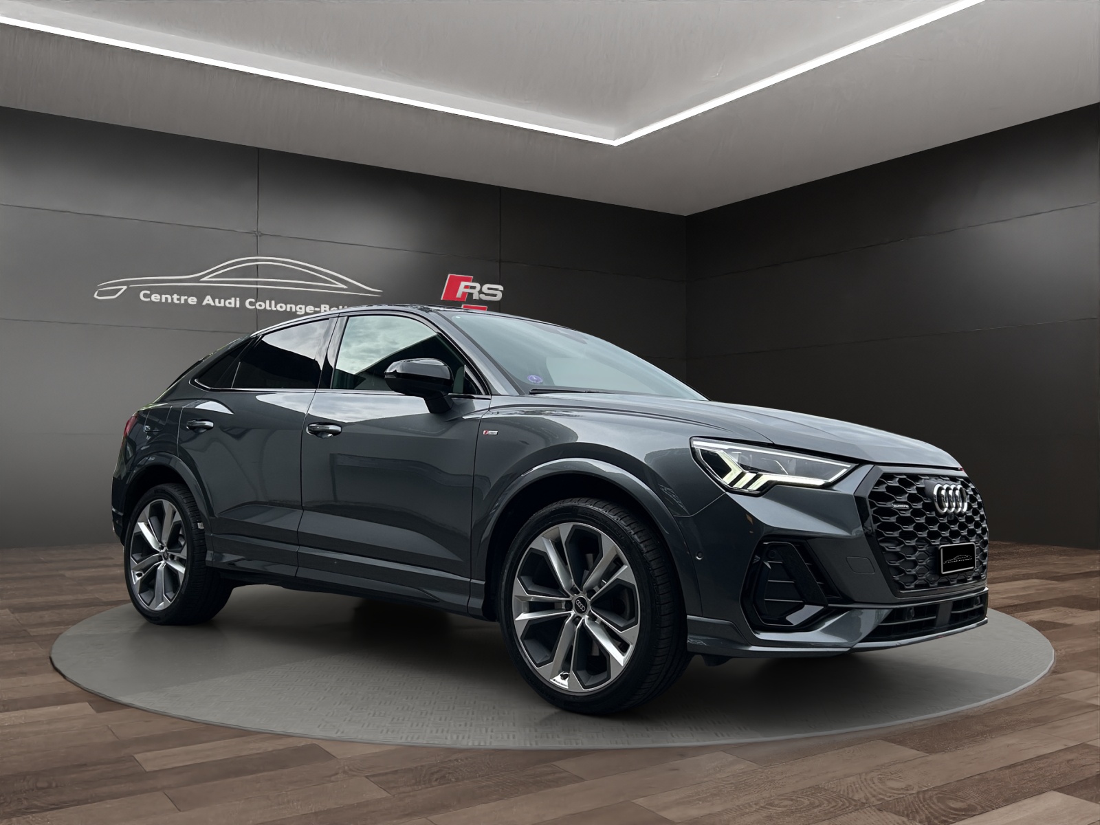 AUDI Q3 Sportback 45 TFSI S line quattro S-tronic-image-7