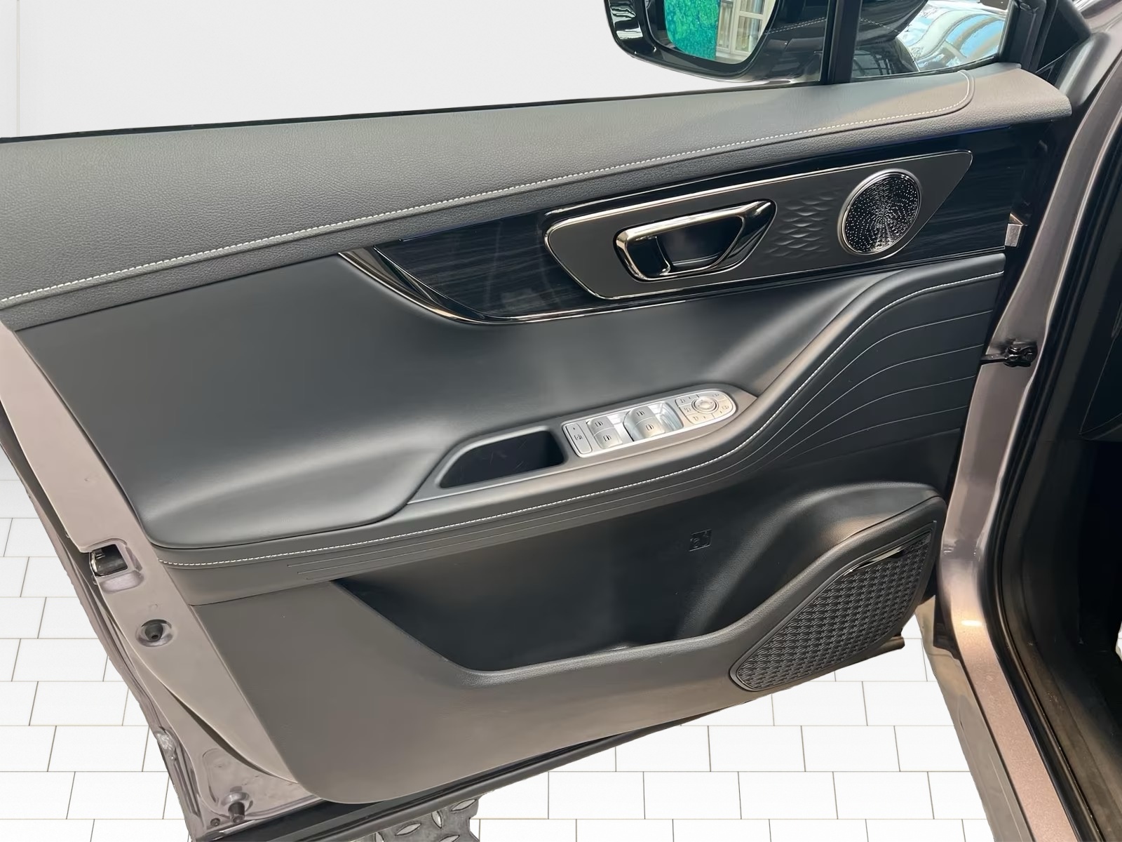 OMODA 5 61kWh Premium-image-11
