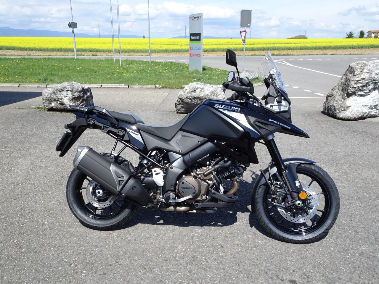 SUZUKI DL 1050-image-0
