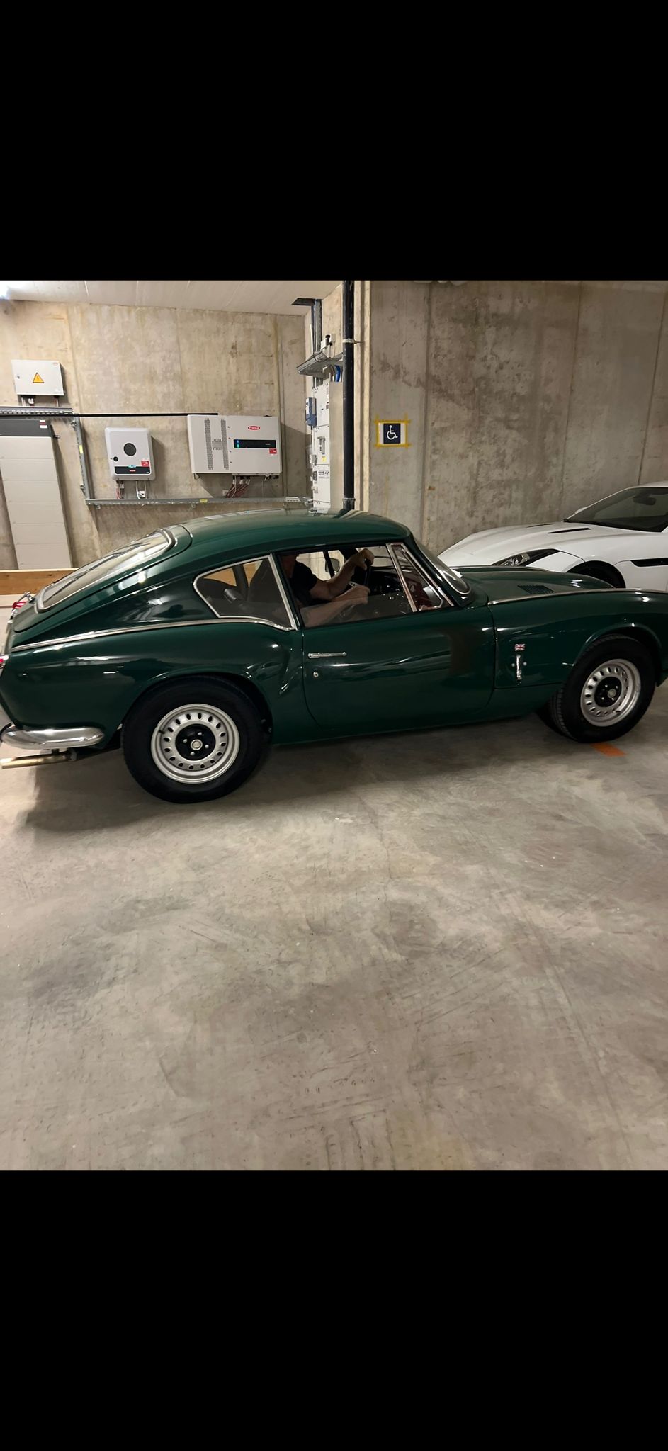 TRIUMPH GT6