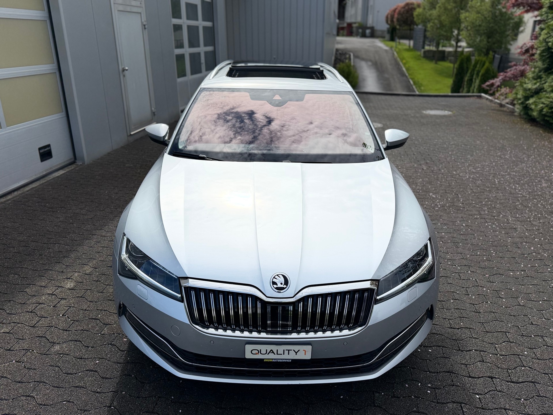 SKODA Superb Combi 2.0 TDi Style 4x4 DSG-showroom-element-2