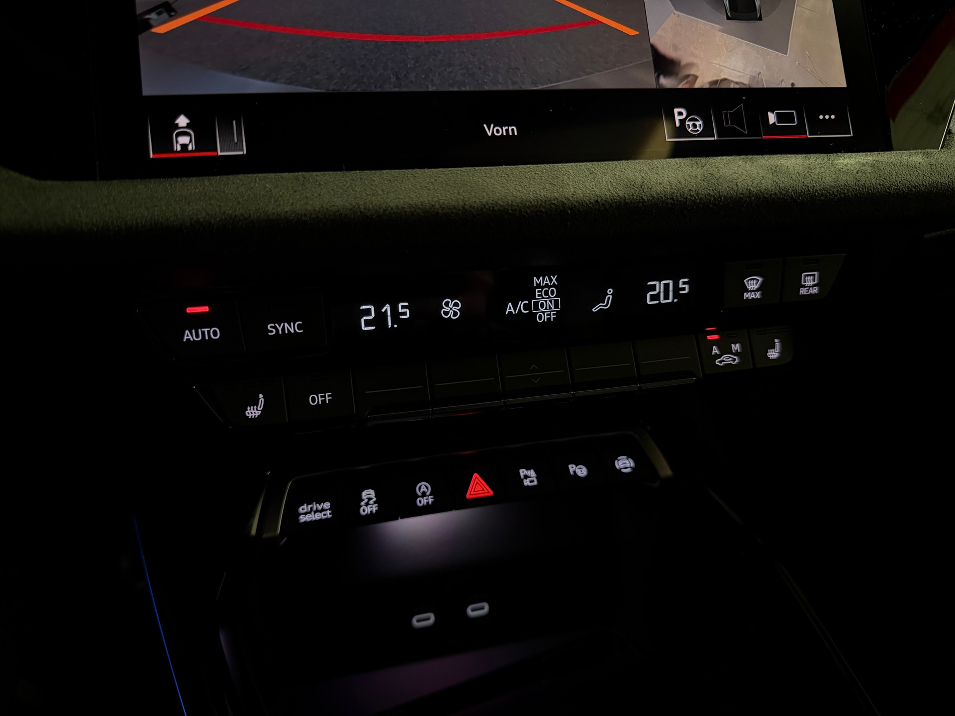 AUDI RS3 Limousine 2.5 TSI quattro S-tronic-image-29