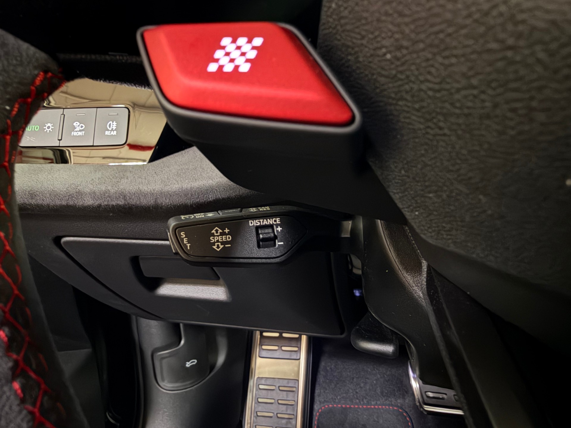 AUDI RS3 Limousine 2.5 TSI quattro S-tronic-image-26