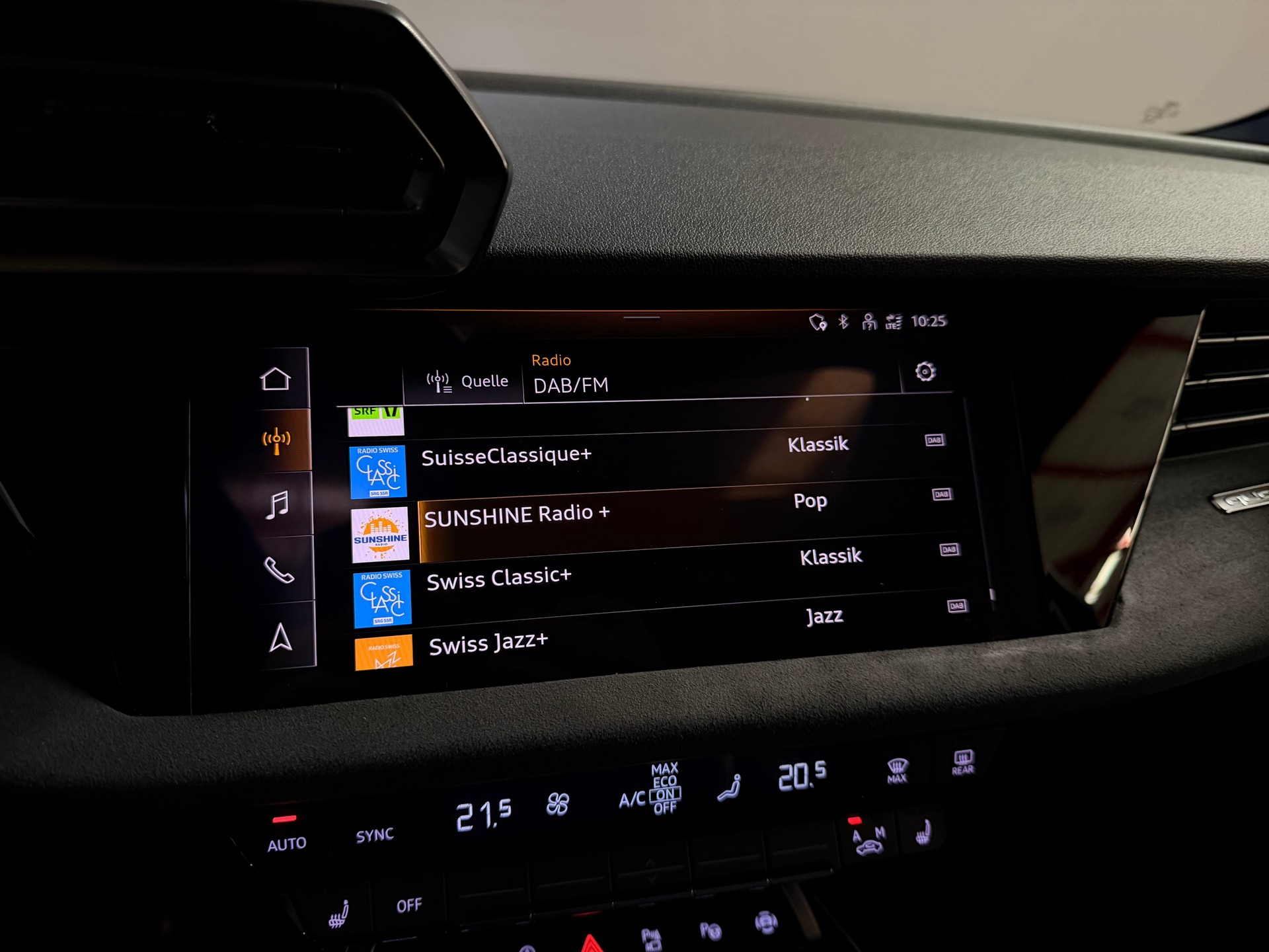 AUDI RS3 Limousine 2.5 TSI quattro S-tronic-image-32